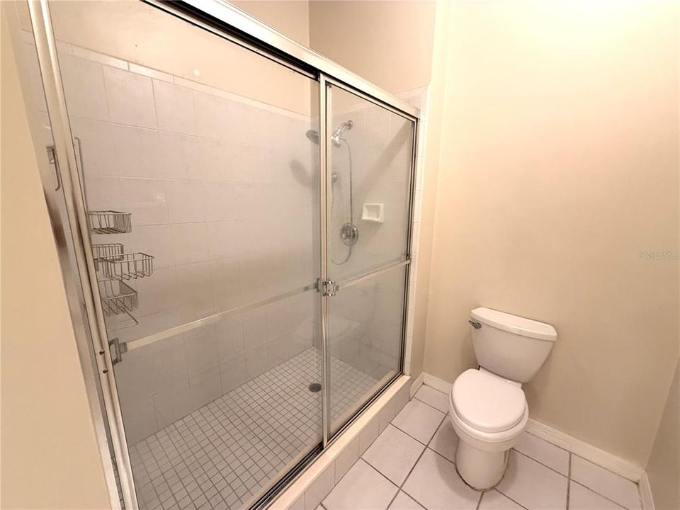 Activo con contrato: $289,000 (2 camas, 2 baños, 1182 Pies cuadrados)