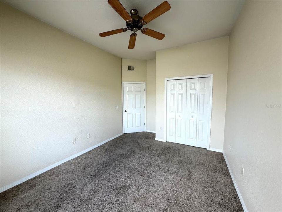 Activo con contrato: $289,000 (2 camas, 2 baños, 1182 Pies cuadrados)