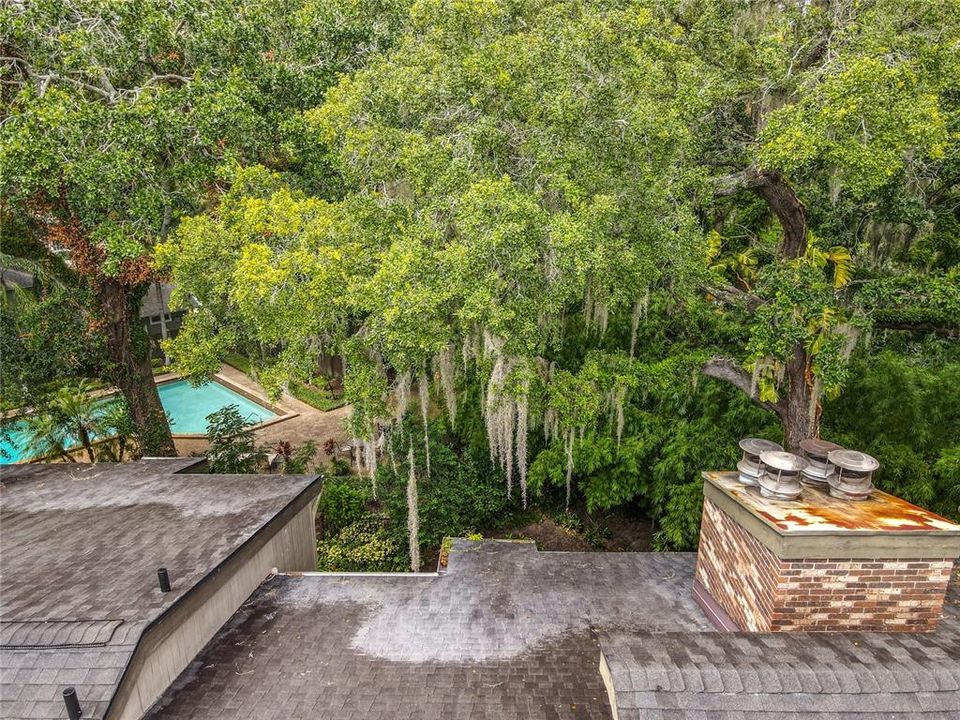 For Sale: $529,900 (2 beds, 2 baths, 1637 Square Feet)