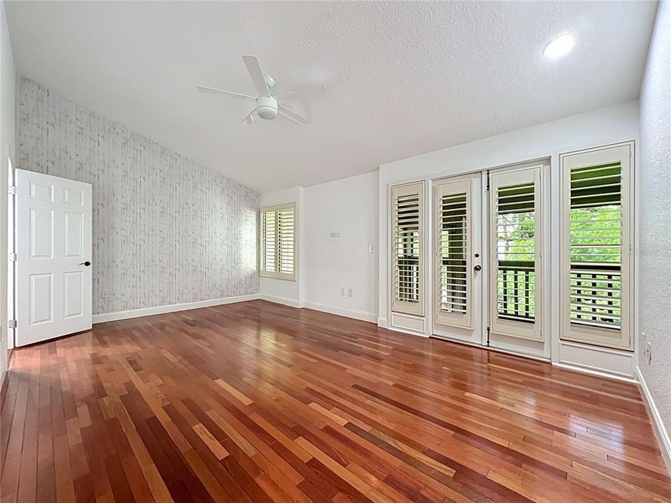 For Sale: $529,900 (2 beds, 2 baths, 1637 Square Feet)