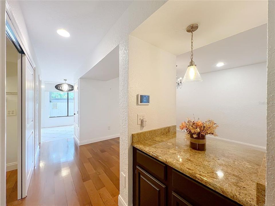 For Sale: $529,900 (2 beds, 2 baths, 1637 Square Feet)