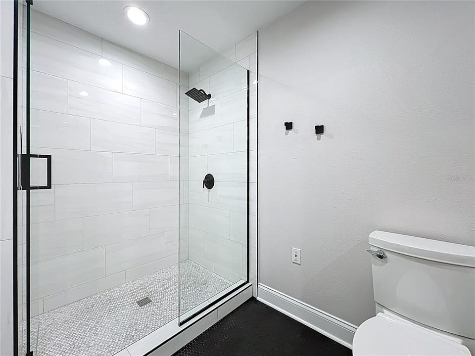 For Sale: $529,900 (2 beds, 2 baths, 1637 Square Feet)