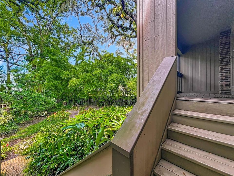 For Sale: $529,900 (2 beds, 2 baths, 1637 Square Feet)