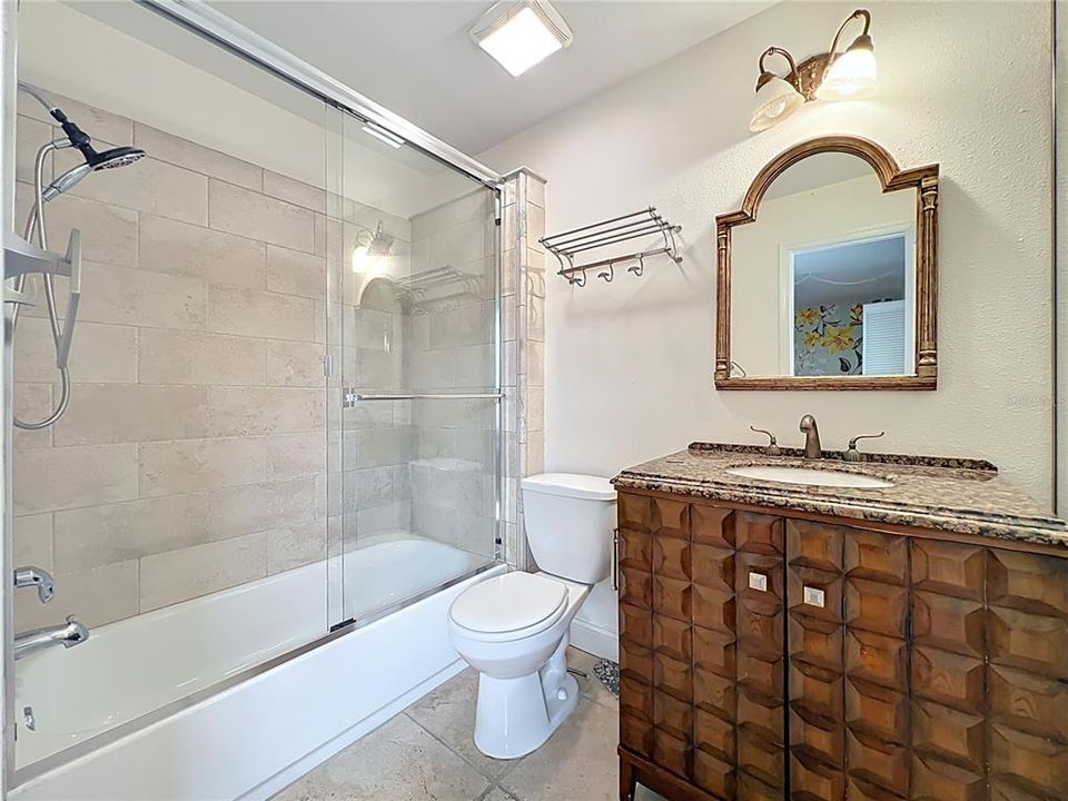 For Sale: $529,900 (2 beds, 2 baths, 1637 Square Feet)