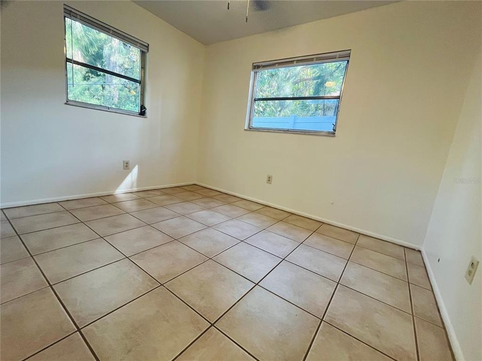 En Renta: $1,350 (2 camas, 1 baños, 875 Pies cuadrados)