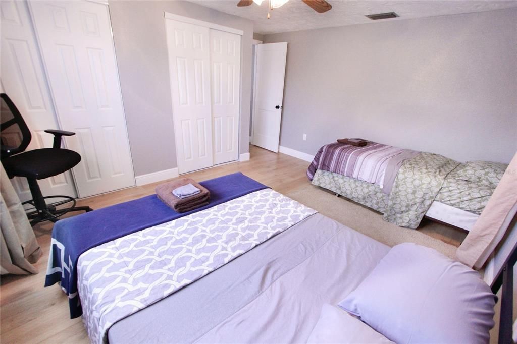 For Sale: $350,000 (3 beds, 2 baths, 1400 Square Feet)