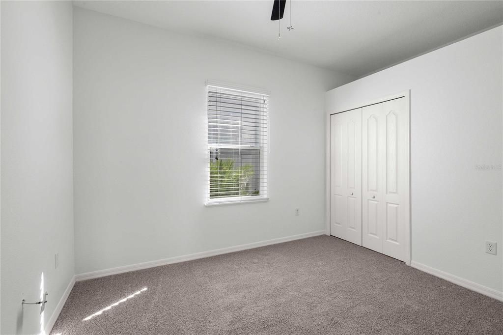 Под контрактом: $299,900 (3 спален, 2 ванн, 1360 Квадратных фут)