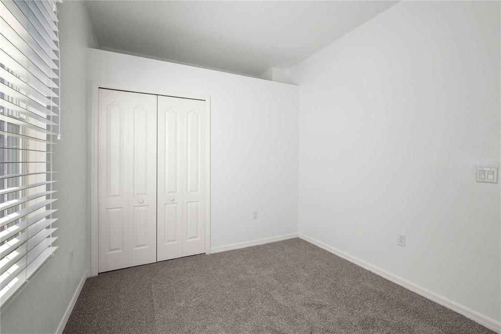 Под контрактом: $299,900 (3 спален, 2 ванн, 1360 Квадратных фут)