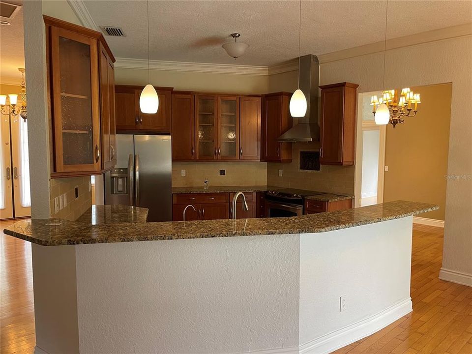 В аренду: $3,700 (3 спален, 2 ванн, 2248 Квадратных фут)