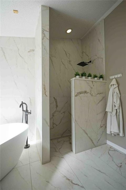 待售: $784,000 (4 贝兹, 3 浴室, 2745 平方英尺)