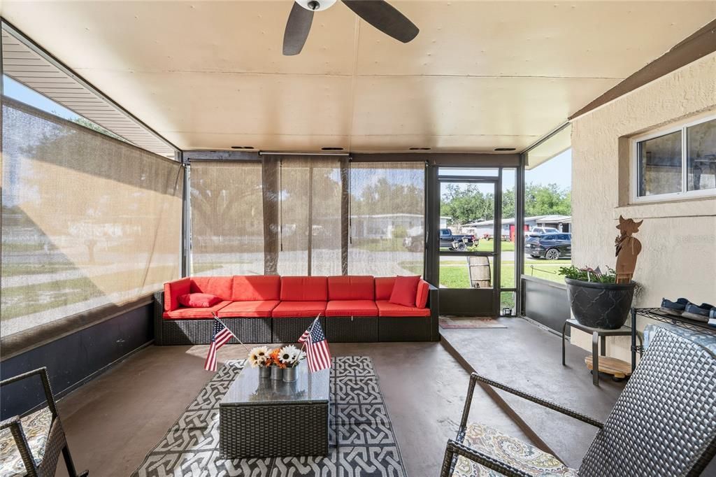 For Sale: $399,900 (3 beds, 2 baths, 1476 Square Feet)