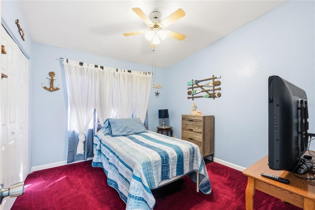 For Sale: $399,900 (3 beds, 2 baths, 1476 Square Feet)