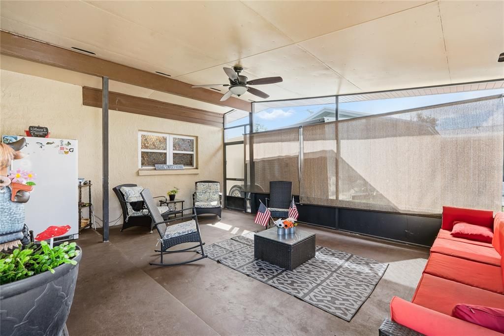 For Sale: $399,900 (3 beds, 2 baths, 1476 Square Feet)