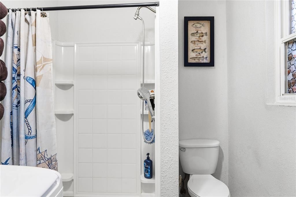 For Sale: $399,900 (3 beds, 2 baths, 1476 Square Feet)