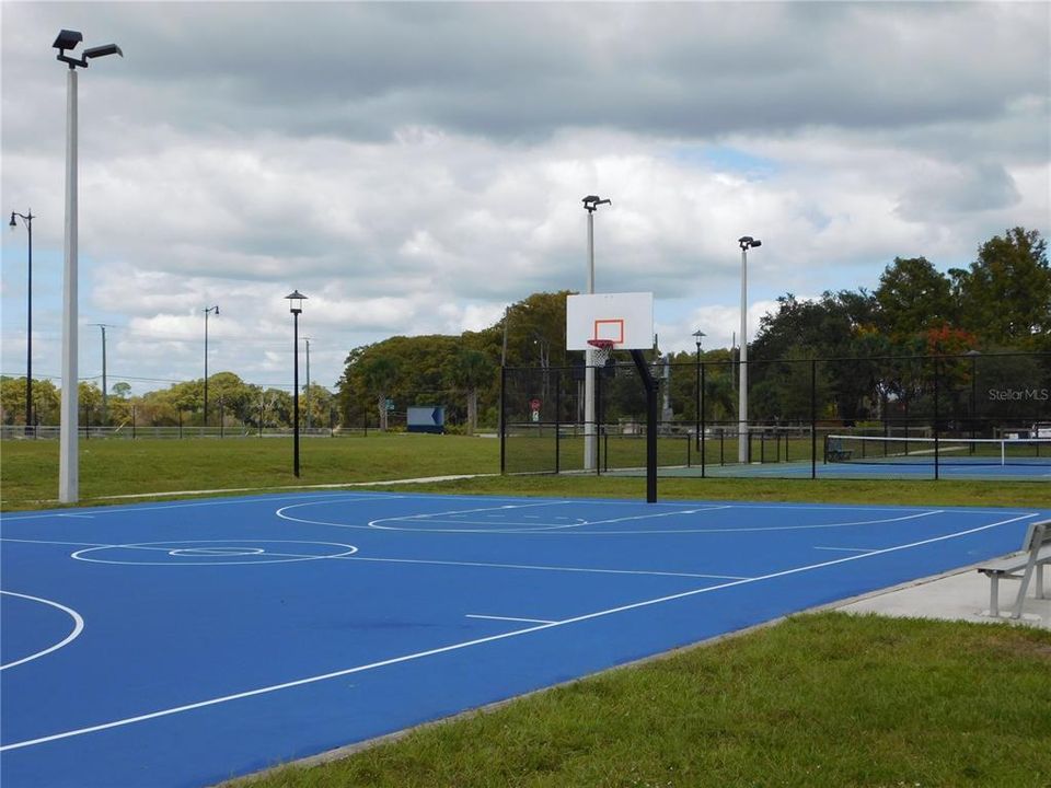 For Sale: $399,900 (3 beds, 2 baths, 1476 Square Feet)