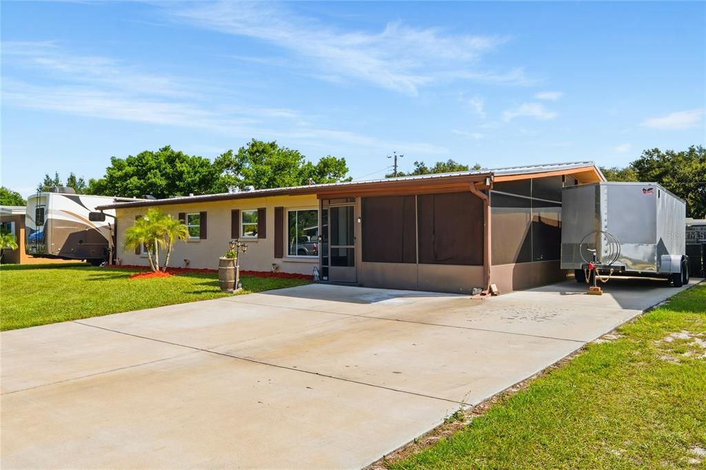 For Sale: $399,900 (3 beds, 2 baths, 1476 Square Feet)