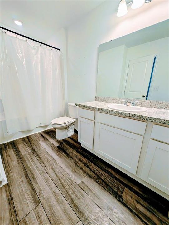 En Venta: $241,000 (3 camas, 2 baños, 1386 Pies cuadrados)