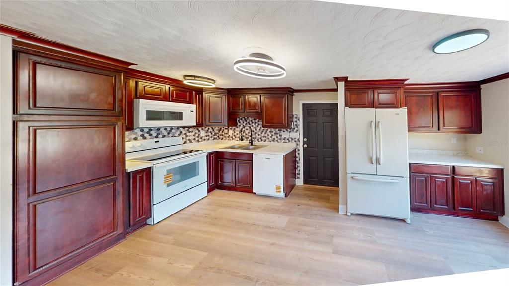 En Venta: $285,000 (5 camas, 2 baños, 1536 Pies cuadrados)