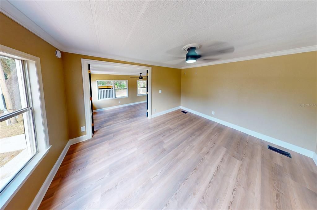 En Venta: $285,000 (5 camas, 2 baños, 1536 Pies cuadrados)