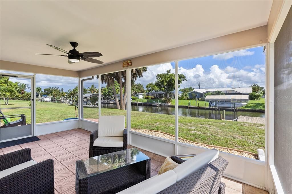 For Sale: $340,000 (2 beds, 1 baths, 1120 Square Feet)