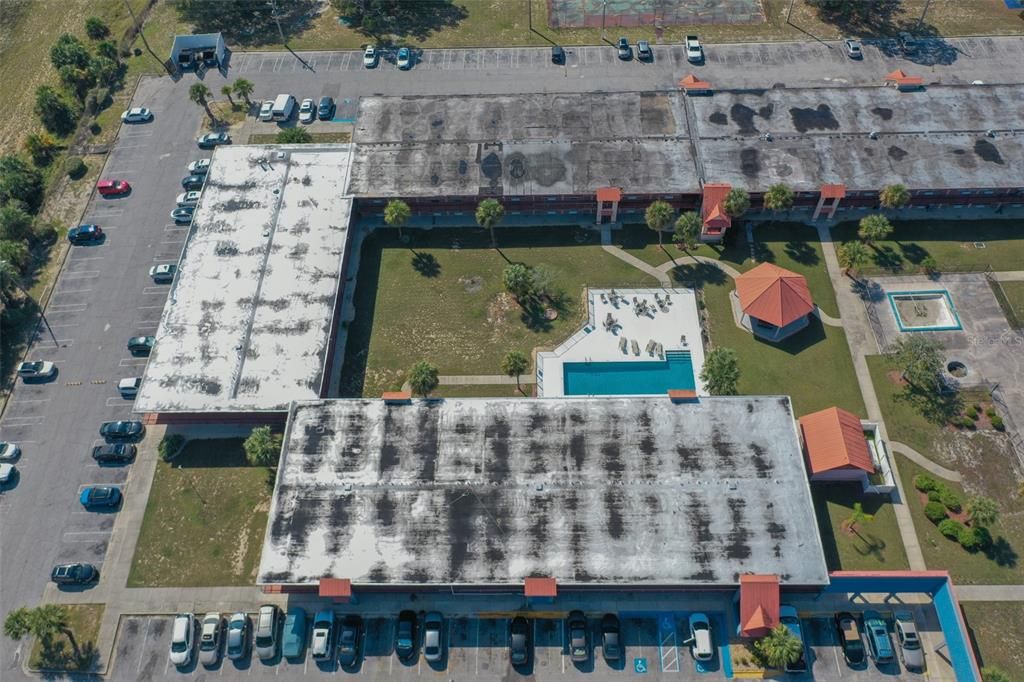 待售: $78,000 (1 贝兹, 1 浴室, 300 平方英尺)