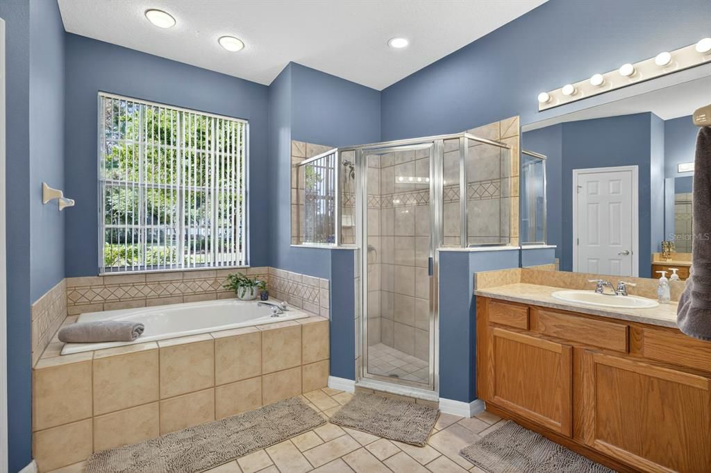 For Sale: $649,000 (4 beds, 3 baths, 2544 Square Feet)