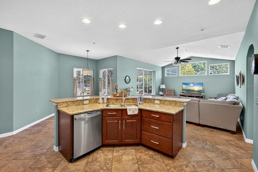 For Sale: $649,000 (4 beds, 3 baths, 2544 Square Feet)