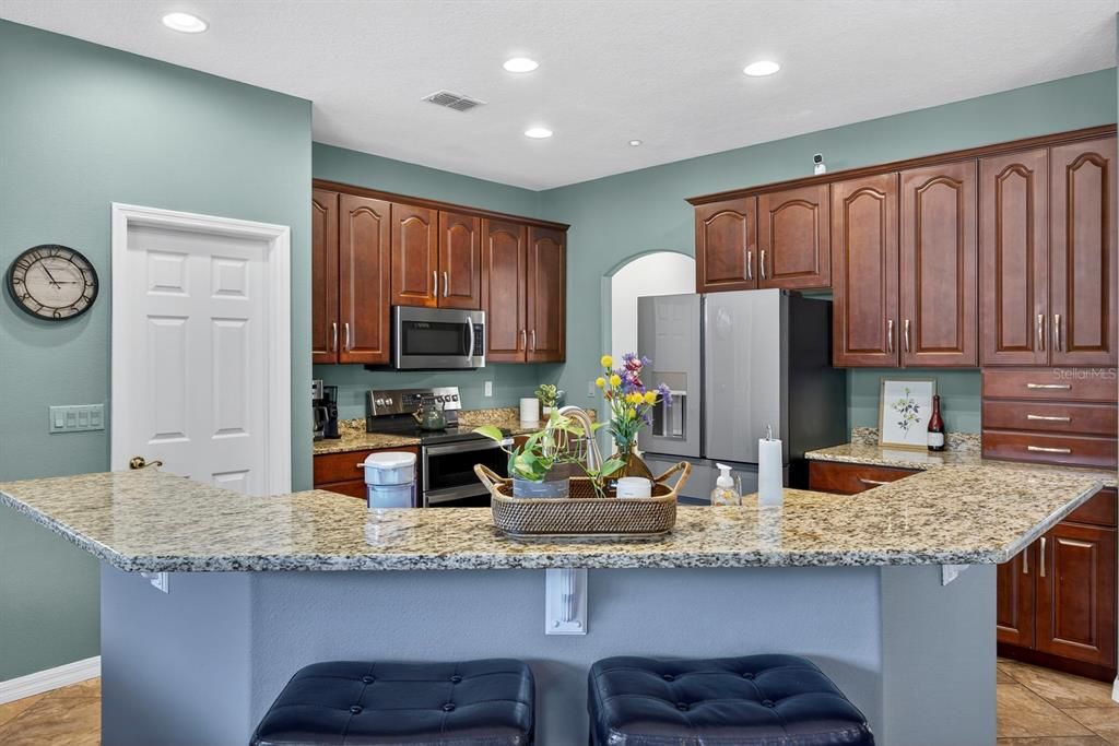 For Sale: $649,000 (4 beds, 3 baths, 2544 Square Feet)