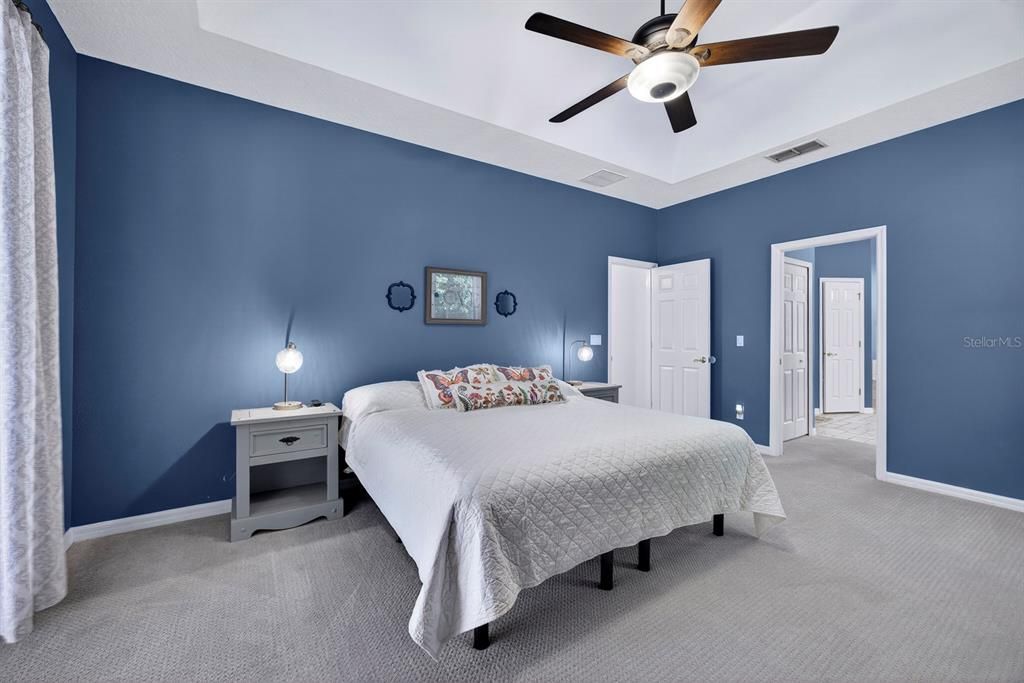 For Sale: $649,000 (4 beds, 3 baths, 2544 Square Feet)