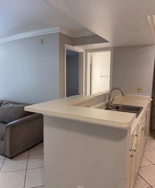 For Sale: $164,900 (1 beds, 1 baths, 661 Square Feet)