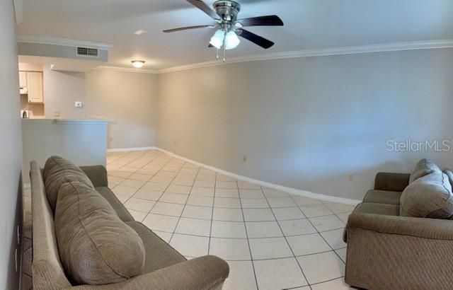 For Sale: $164,900 (1 beds, 1 baths, 661 Square Feet)