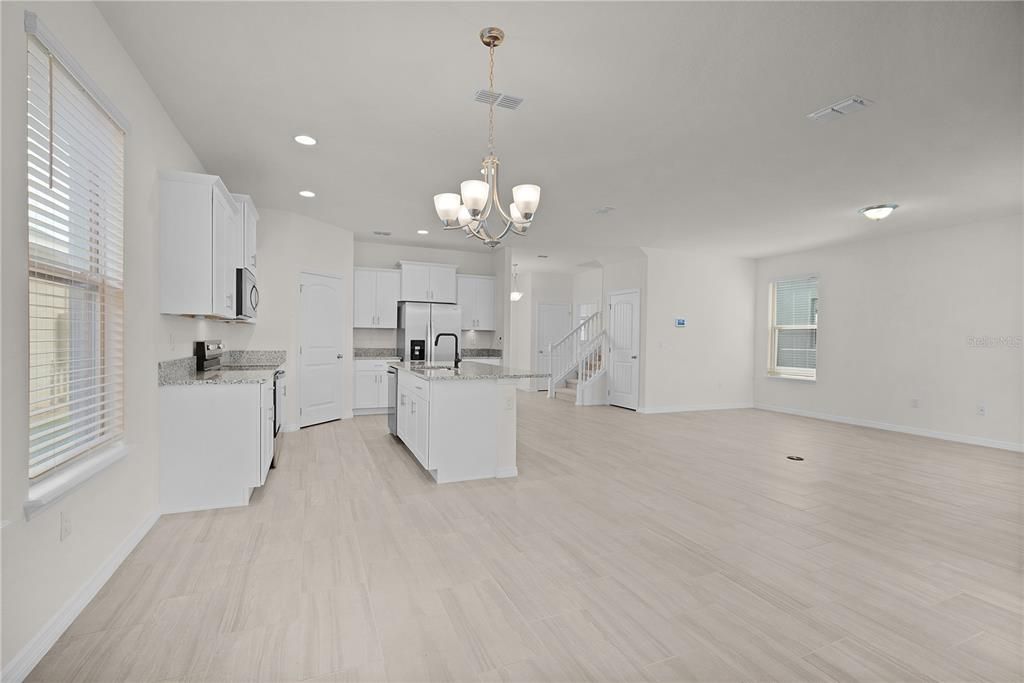 For Rent: $3,300 (3 beds, 2 baths, 2210 Square Feet)