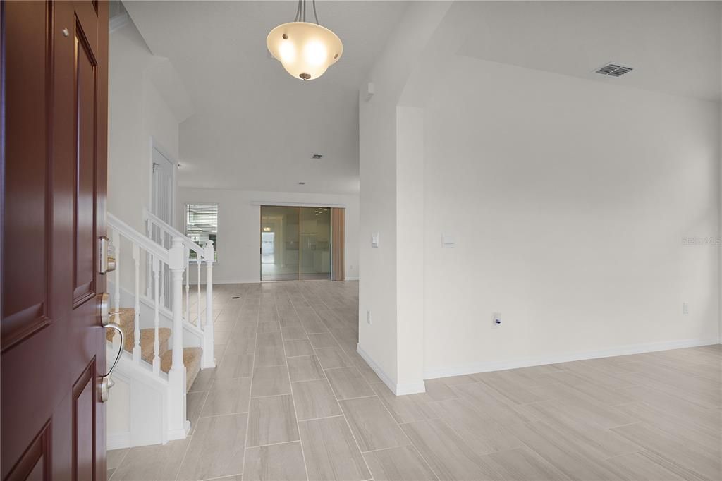 For Rent: $3,300 (3 beds, 2 baths, 2210 Square Feet)