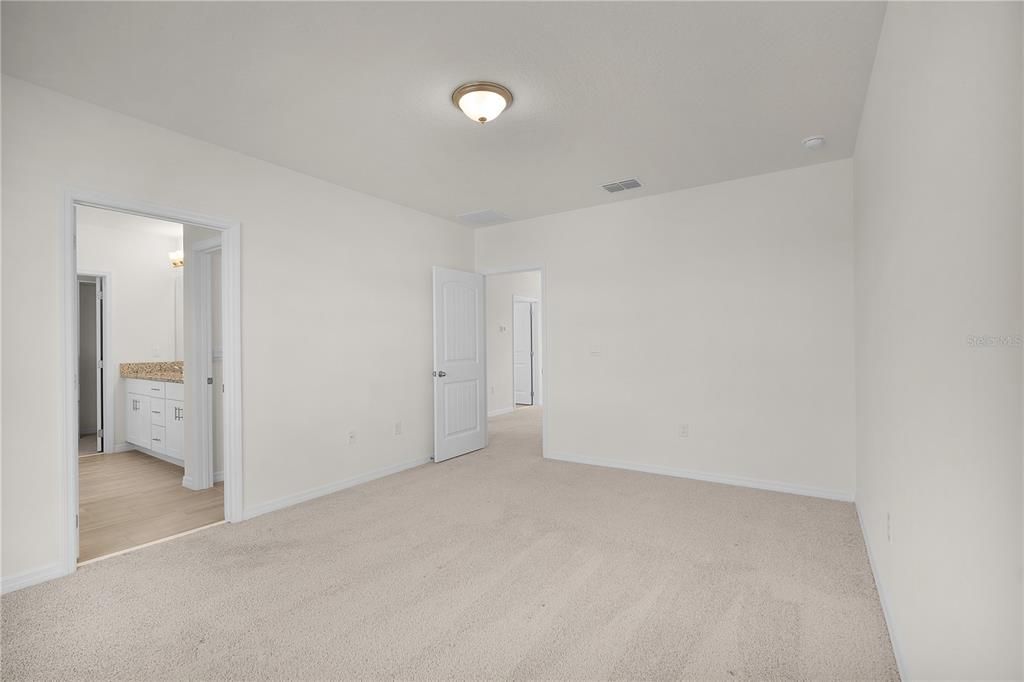 For Rent: $3,300 (3 beds, 2 baths, 2210 Square Feet)