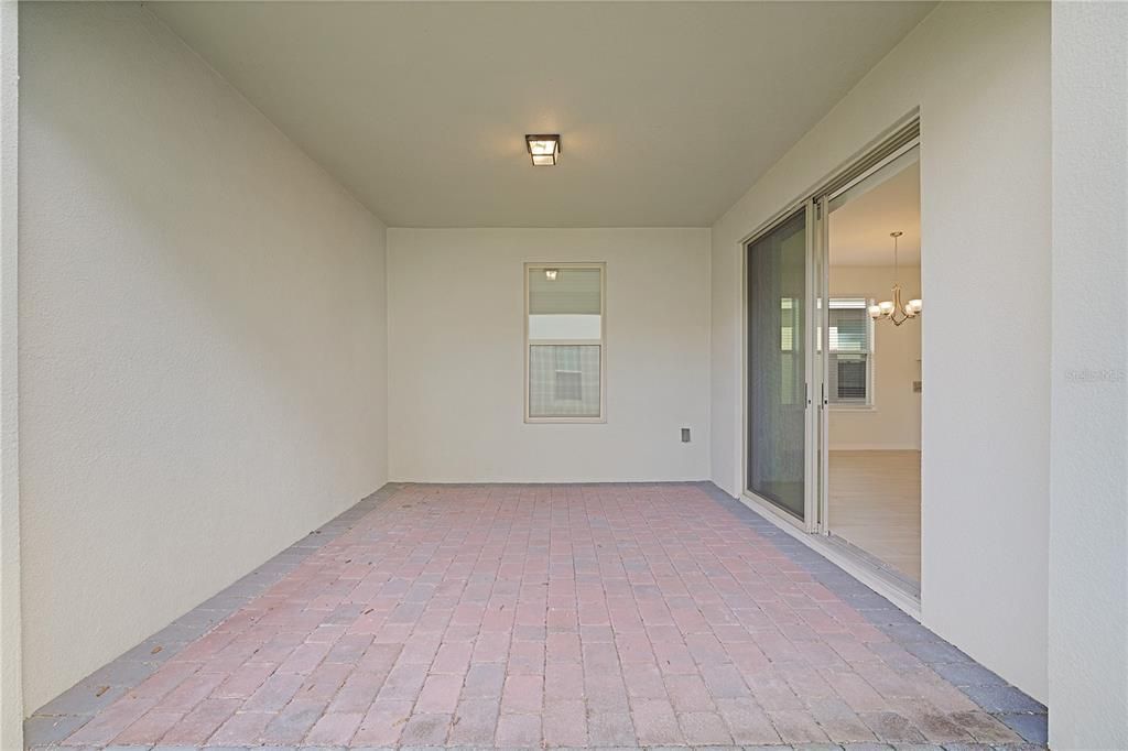 For Rent: $3,300 (3 beds, 2 baths, 2210 Square Feet)