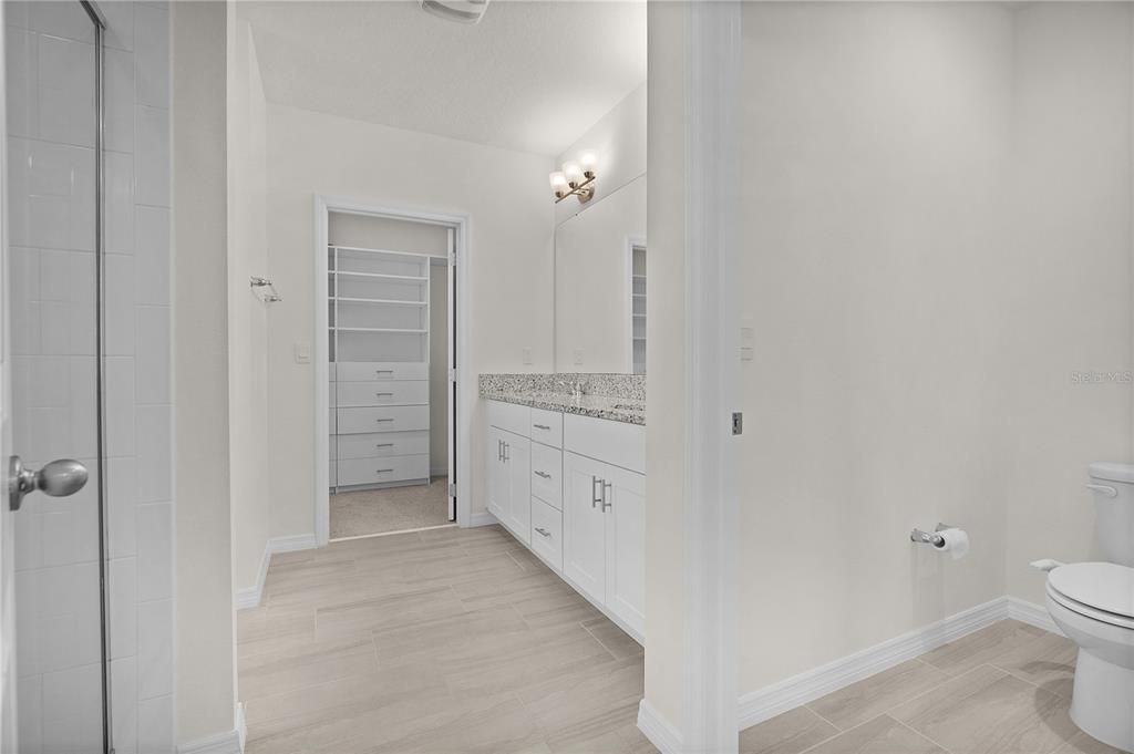 For Rent: $3,300 (3 beds, 2 baths, 2210 Square Feet)