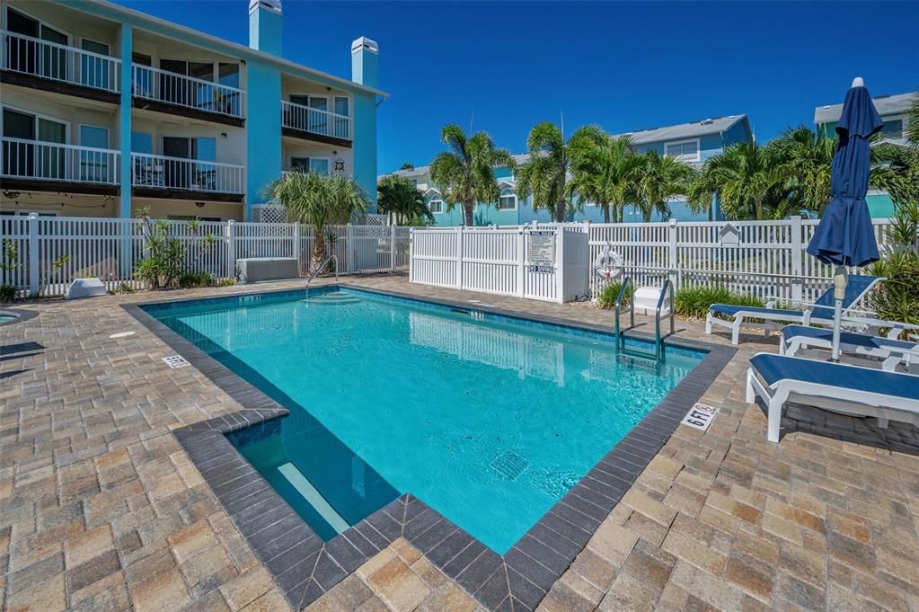 待售: $749,900 (3 贝兹, 3 浴室, 1656 平方英尺)