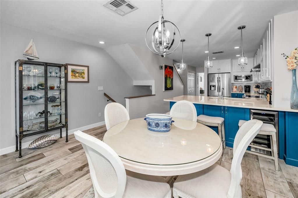 待售: $749,900 (3 贝兹, 3 浴室, 1656 平方英尺)