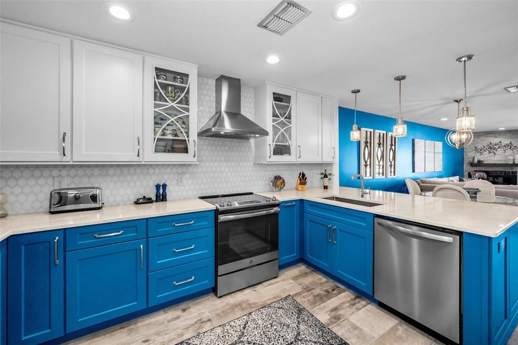 待售: $749,900 (3 贝兹, 3 浴室, 1656 平方英尺)