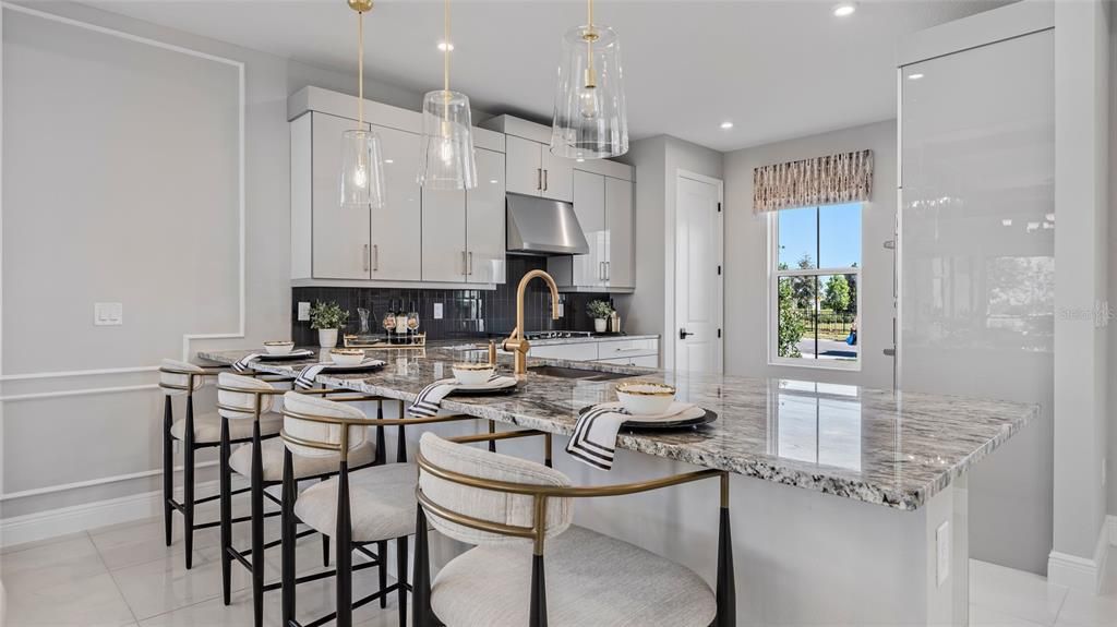 For Sale: $428,990 (2 beds, 2 baths, 1668 Square Feet)