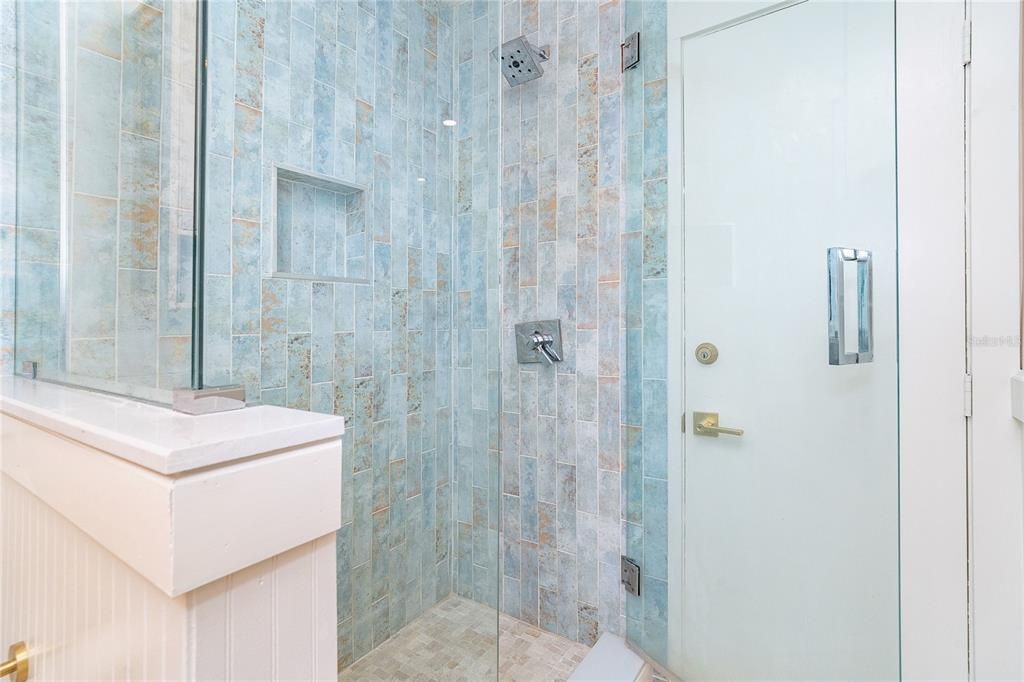 For Sale: $1,175,000 (3 beds, 2 baths, 1426 Square Feet)