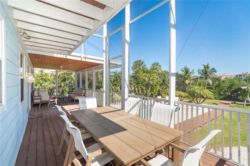 For Sale: $1,175,000 (3 beds, 2 baths, 1426 Square Feet)