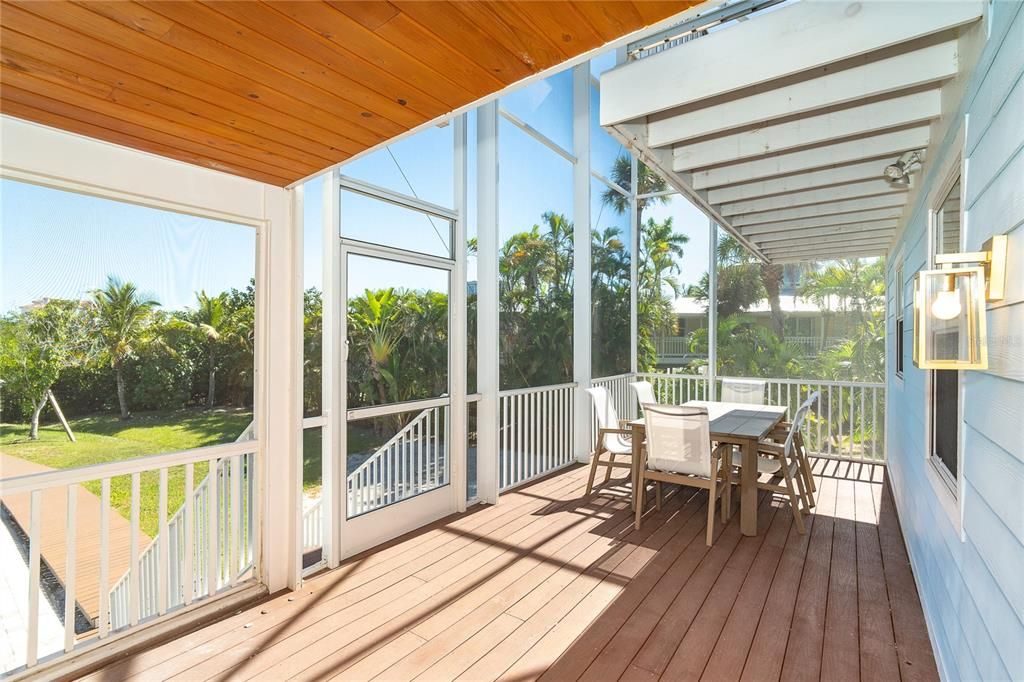 For Sale: $1,175,000 (3 beds, 2 baths, 1426 Square Feet)