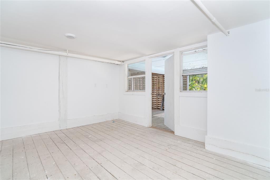 For Sale: $1,175,000 (3 beds, 2 baths, 1426 Square Feet)