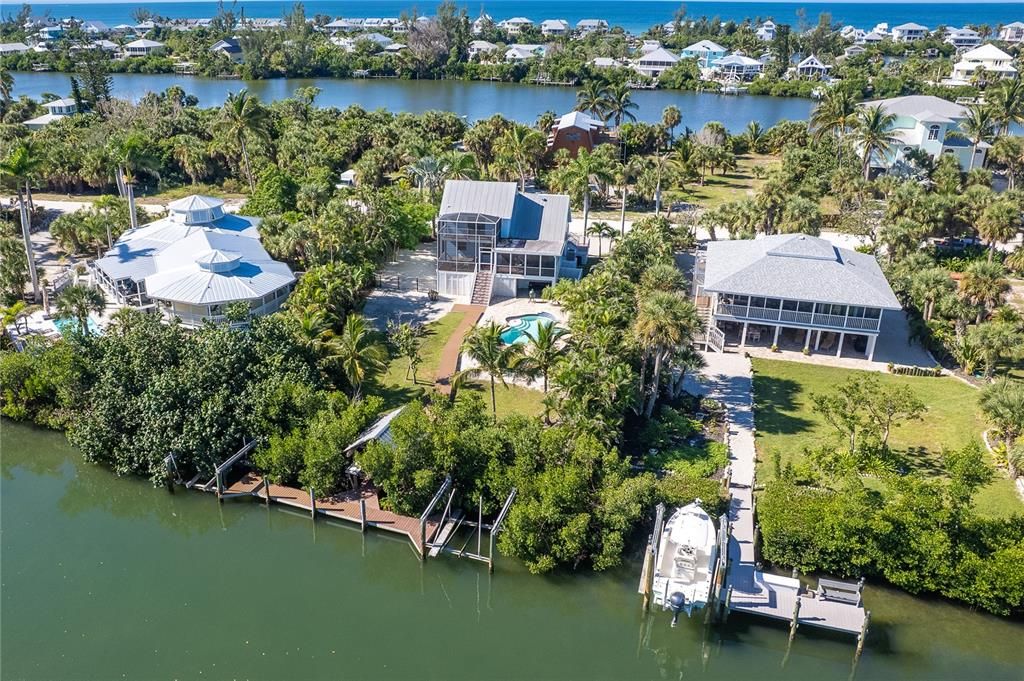 For Sale: $1,175,000 (3 beds, 2 baths, 1426 Square Feet)