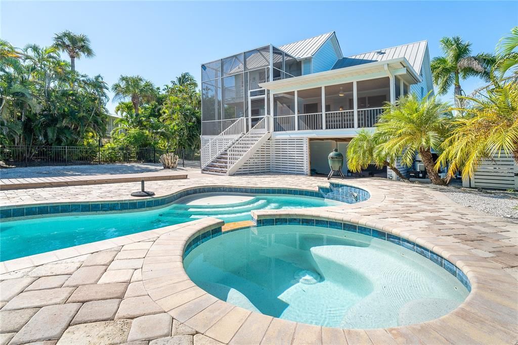 For Sale: $1,175,000 (3 beds, 2 baths, 1426 Square Feet)