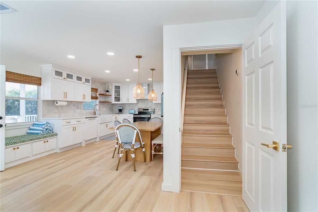 For Sale: $1,175,000 (3 beds, 2 baths, 1426 Square Feet)