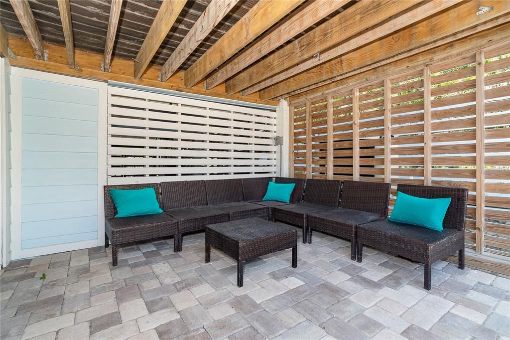 For Sale: $1,175,000 (3 beds, 2 baths, 1426 Square Feet)