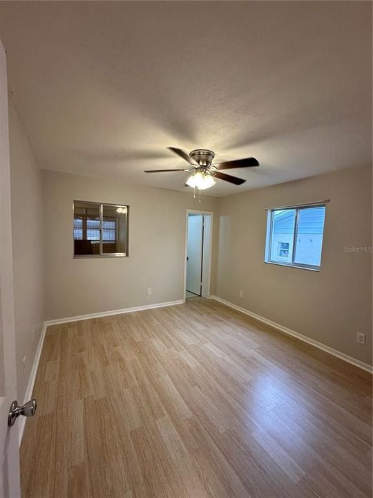 For Rent: $1,350 (3 beds, 2 baths, 1029 Square Feet)