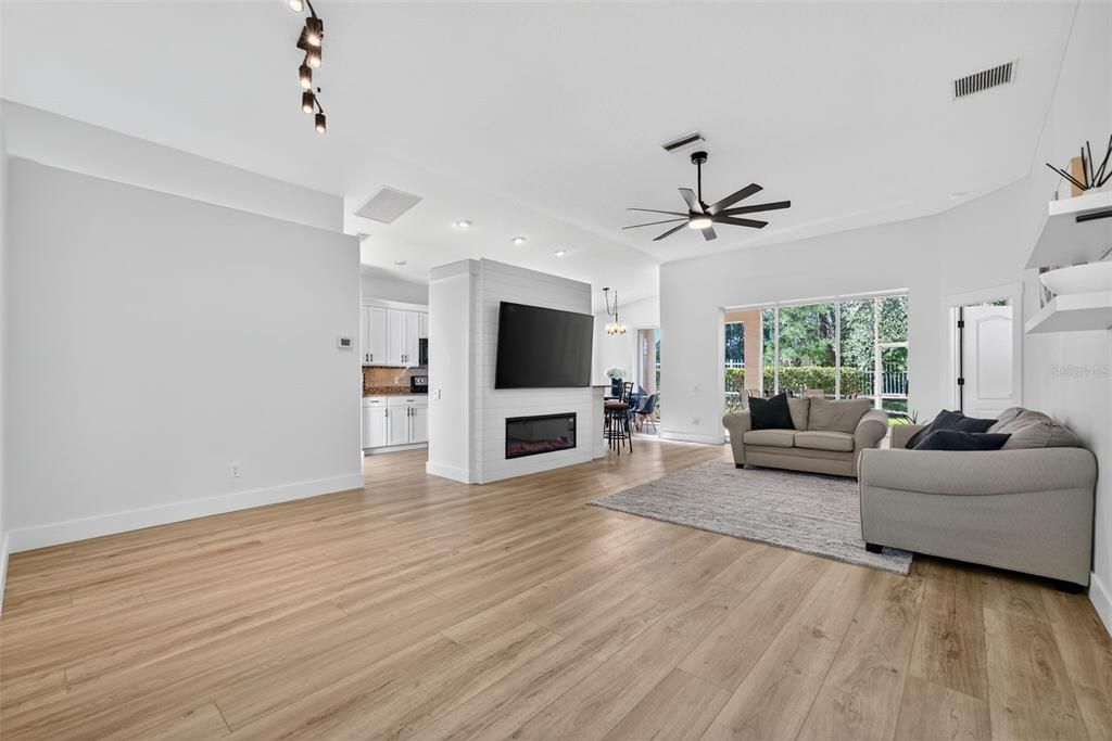 待售: $529,000 (3 贝兹, 2 浴室, 1644 平方英尺)